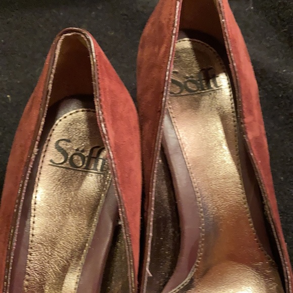 Heels - Picture 3 of 6